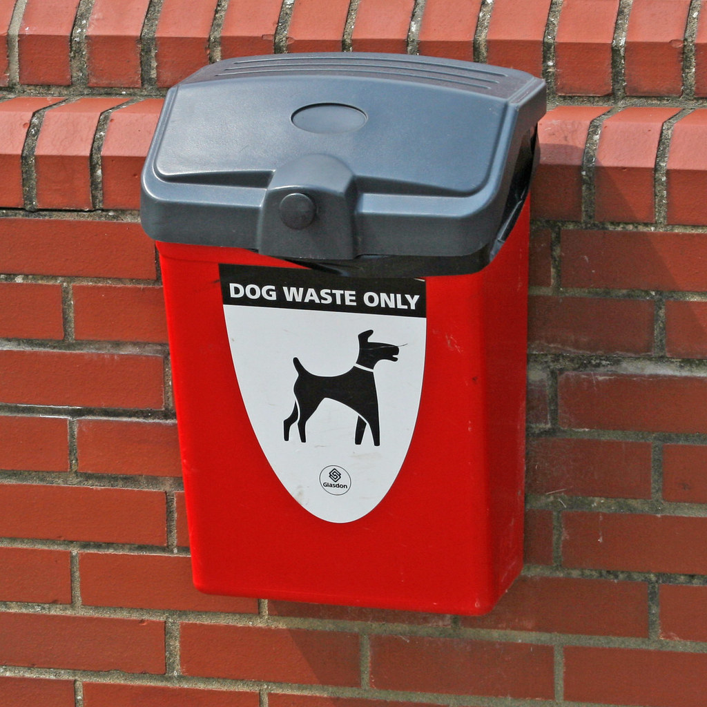 Dog waste bin